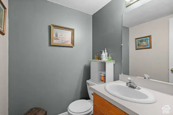 399 DOWNS DR, Ogden, UT 84404