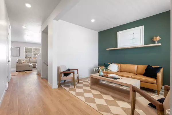 543 W FLORA DR, Saratoga Springs, UT 84045