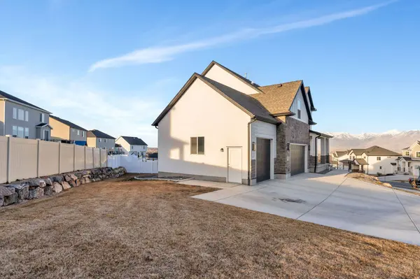 1537 S LUKAS LN, Saratoga Springs, UT 84045