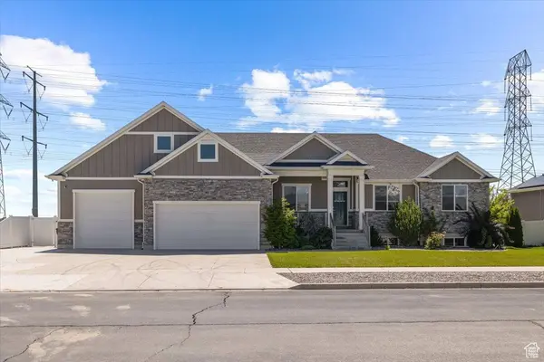 45 N VILLAGE PARK DR E, Layton, UT 84041