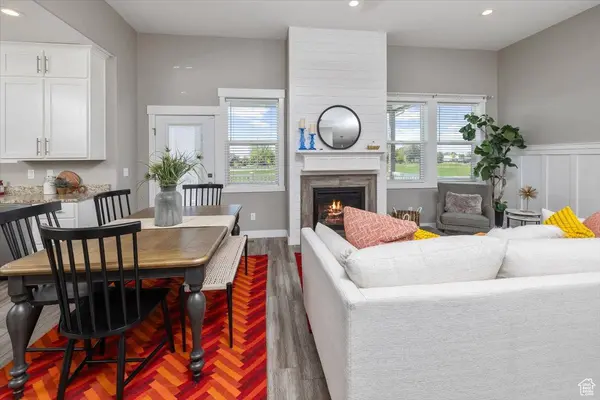 45 N VILLAGE PARK DR E, Layton, UT 84041