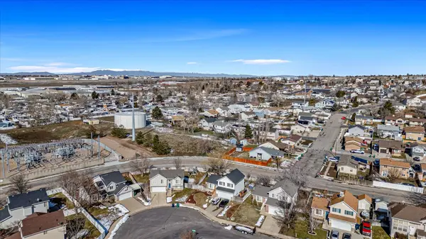 1105 E 3100 N, Layton, UT 84040