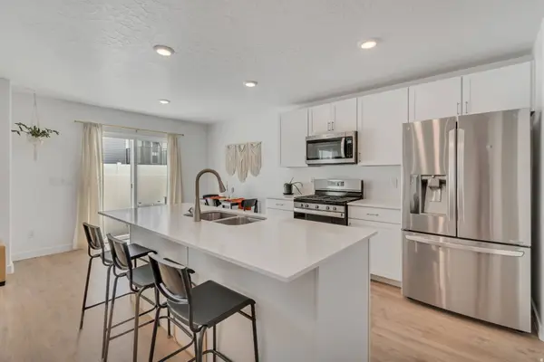 653 W BANNER DR, Grantsville, UT 84029