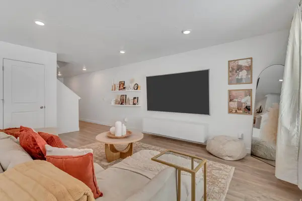 653 W BANNER DR, Grantsville, UT 84029