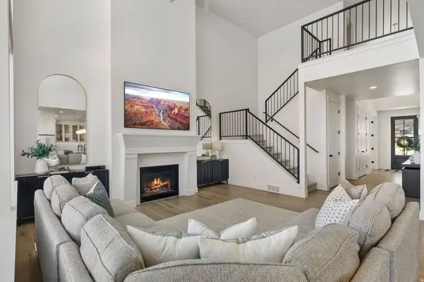 686 W EAGLECREST CIR, Elk Ridge, UT 84651