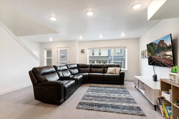 1112 N 1880 W, Farmington, UT 84025
