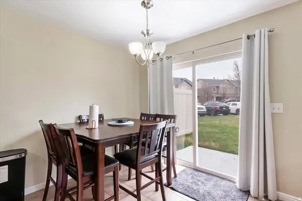 2153 W FOXWOOD ST S, West Haven, UT 84401