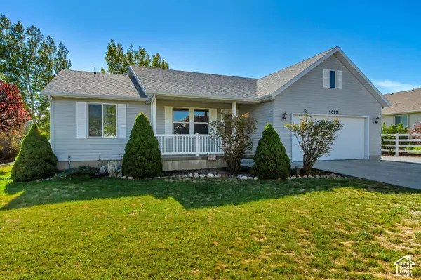 1097 LEGRAND DR