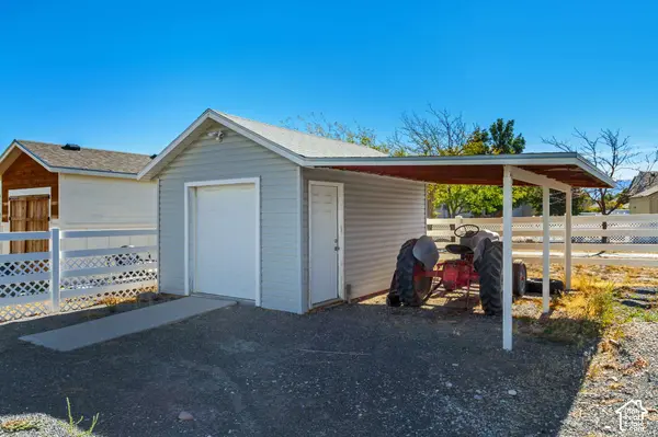 1097 LEGRAND DR, Grantsville, UT 84029