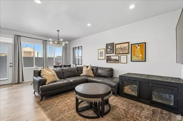 3829 S 3250 W, West Haven, UT 84401