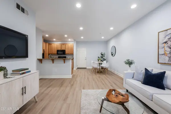 291 Riverdale Court #106, Camarillo, CA 93012