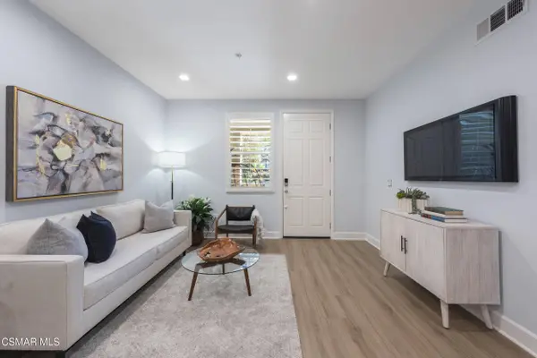 291 Riverdale Court #106, Camarillo, CA 93012