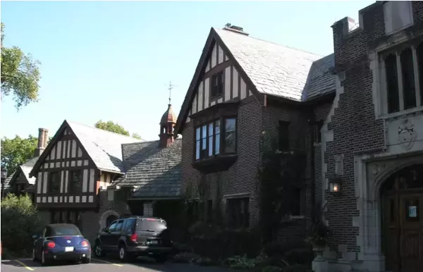  Breaking: Mayslake Peabody Estate Named Most Haunted Place in DuPage County! 