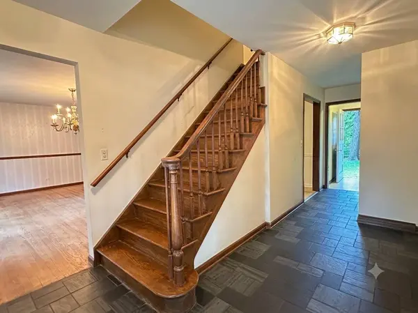 1009 Anne RD, Naperville, IL 60540