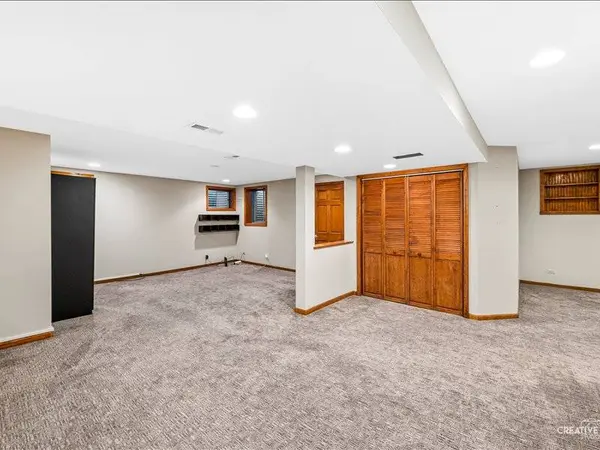 612 Bull Run Ct, Naperville, IL 60540-7106