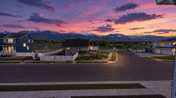 1073 N TITAN DR, Lehi, UT 84043