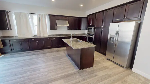 5502 N VALLEY VIEW RD, Lehi, UT 84048