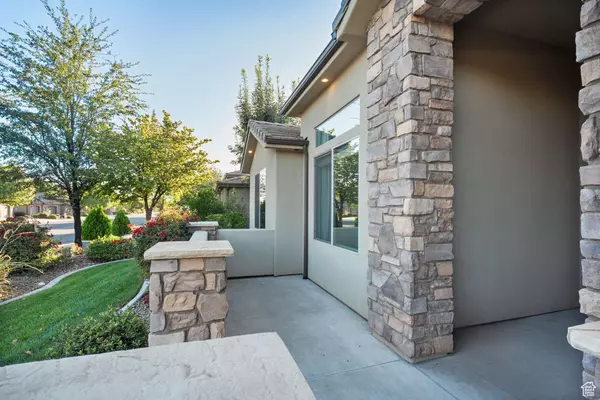 3859 RACHEL DR, Santa Clara, UT 84765