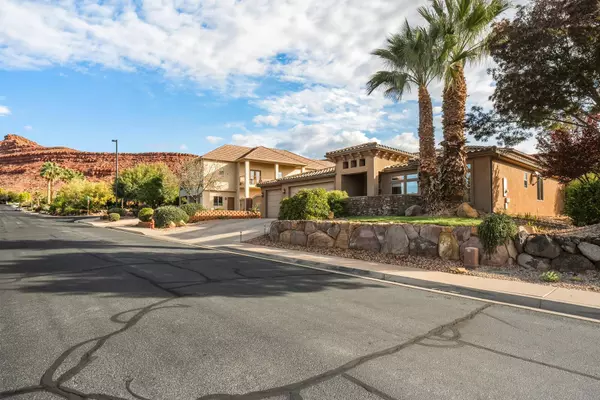 2176 N Gunsight DR, St George, UT 84770