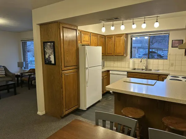 50 W 400 S 6, St George, UT 84770