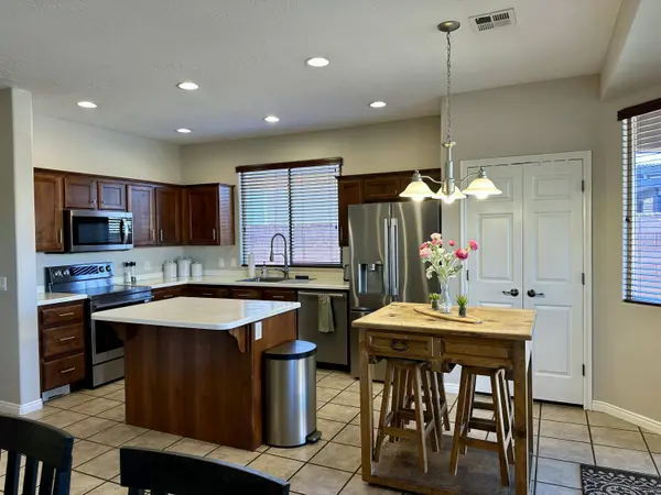 2448 N Expedition LN, Washington, UT 84780