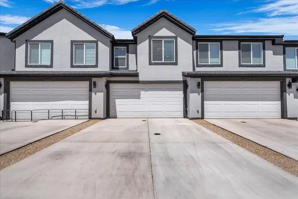 3227 E Elkhorn LN, Washington, UT 84780