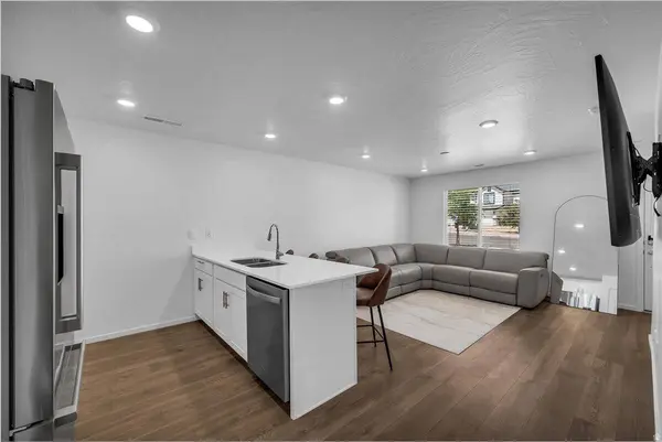 3227 E ELKHORN LN, Washington, UT 84780