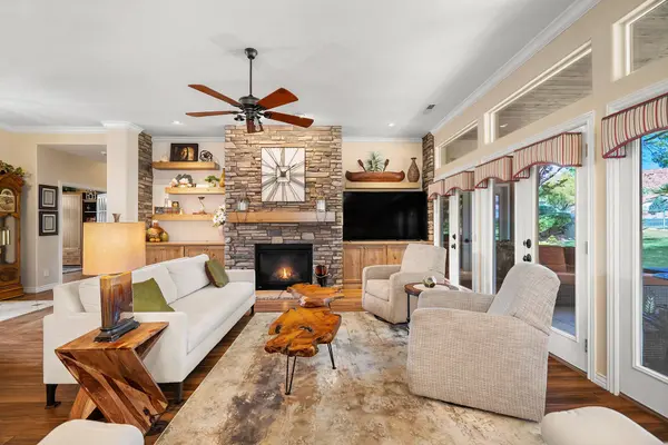 1096 HOVENWEEP PL, Washington, UT 84780