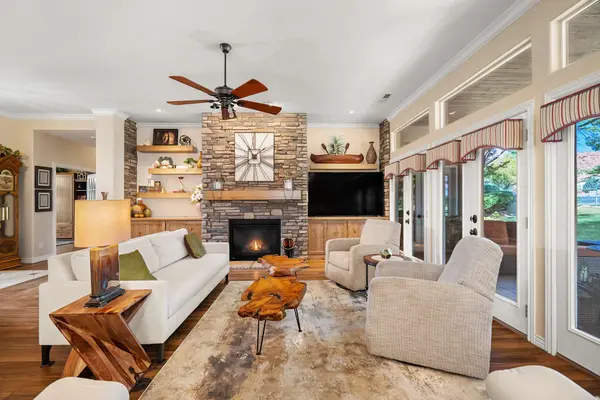 1096 HOVENWEEP PL, Washington, UT 84780