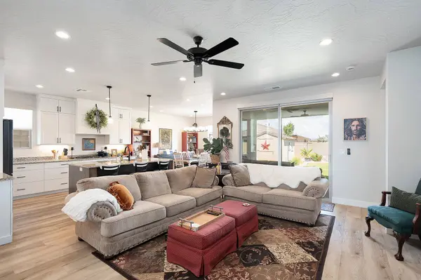 1504 N Highland Pkwy, Washington, UT 84780