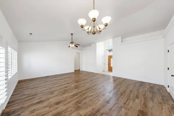 740 W LOBO LN, Washington, UT 84780