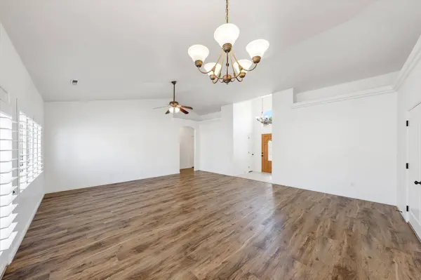 740 W Lobo LN, Washington, UT 84780