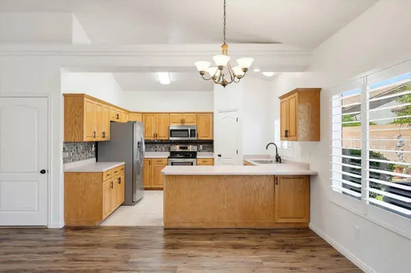 740 W Lobo LN, Washington, UT 84780
