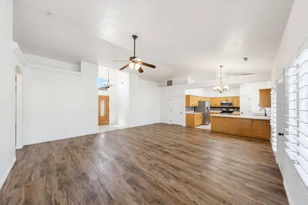 740 W Lobo LN, Washington, UT 84780
