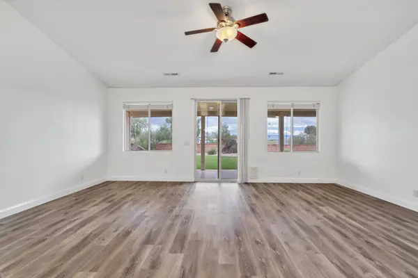 1172 N Ventana DR, Washington, UT 84780