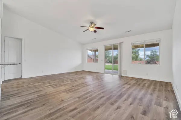 1172 N VENTANA DR, Washington, UT 84780