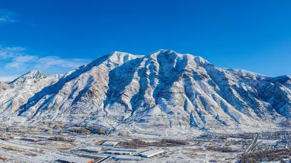 Hidden Gems: Why Everyone's Moving to Spanish Fork, Springville, and Mapleton,Lori Collins