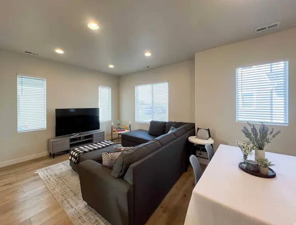 3342 W 3785 S, West Haven, UT 84401
