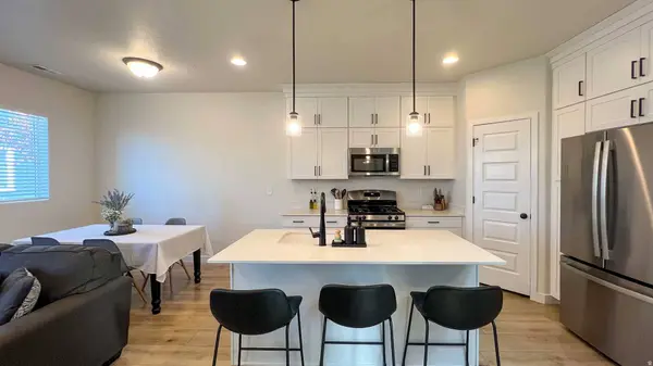 3342 W 3785 S, West Haven, UT 84401
