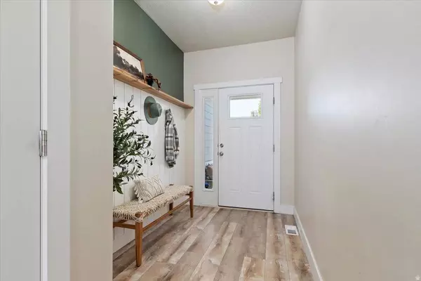 8112 N CLYDESDALE DR E, Eagle Mountain, UT 84005