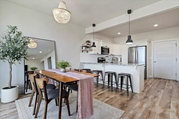 8112 N CLYDESDALE DR E, Eagle Mountain, UT 84005