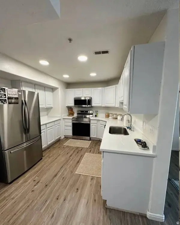8228 N CEDAR SPRINGS RD #5, Eagle Mountain, UT 84005