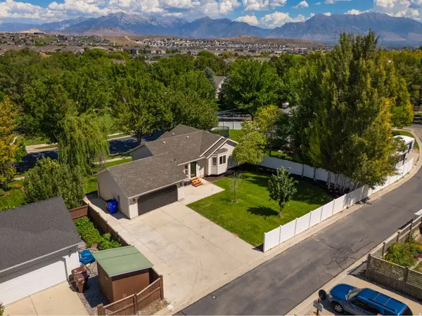 3304 E SPARROWHAWK CIR, Eagle Mountain, UT 84005