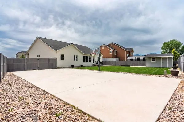 4143 E BERKSHIRE LN N, Eagle Mountain, UT 84005