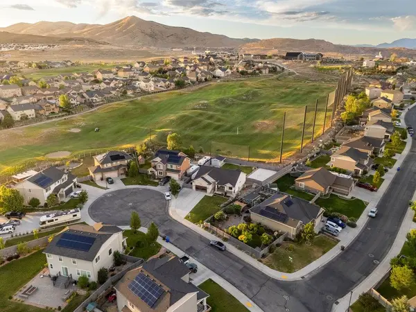 4143 E BERKSHIRE LN N, Eagle Mountain, UT 84005