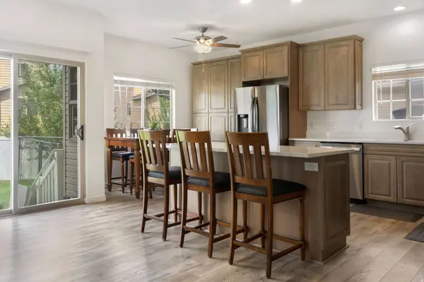 1898 W POINTE MEADOW LOOP, Lehi, UT 84048
