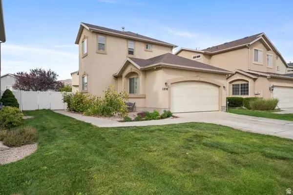 1898 W POINTE MEADOW LOOP
