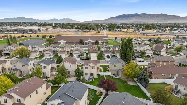 1898 W POINTE MEADOW LOOP, Lehi, UT 84048