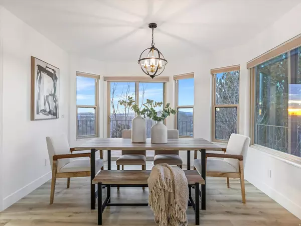 569 N VAN BUREN AVE, Ogden, UT 84404