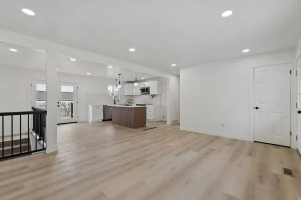 7430 W ANTONIO DR, Magna, UT 84044